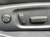 【パワーシート】スイッチ一つで簡単にシートの微調整が可能!電動だから力もいりません!快適なシートポジションにセットして、快適なドライブをお楽しみください。
