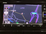 ナビゲーションはフルセグTV、インターナビ対応のGathers純正メモリーナビを搭載しています。Bluetoothオーディオ機能がありますので、スマートフォンなどの音楽も再生できます。