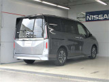 ■家族や仲間とのイベントが多くなる、これからの季節におすすめ!人気のミニバン「日産セレナ」入庫しました。