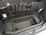 床下も有効活用出来る荷室!背の高い荷物の収納にも便利です!