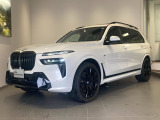 BMW X7xDrive40dMスポーツ ミネラルホワイト☆元弊社デモカー☆スカイラウンジサンルーフ☆Mスポーツプロ☆インテクレイテッドステアリング☆クリスタルシフト☆保冷温ホルダー☆純正22インチAW☆