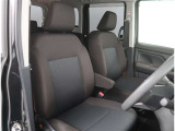 【フロントシート】運転しやすいドライバーズコックピット!ドライブが楽しくなります。