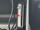 【ETC】有料道路を利用する際に料金所で停止することなく通過できる、ETC車載器(ノンストップ自動料金収受システム機器)が装備されています。セットアップを行うことで利用可能になります。