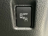 【BSM】リアバンパーに設置した準ミリ波レーダーで、隣(左右)のレーンや後方からの接近距離を検知して、車線変更により衝突の危険性がある場合には、インジケーターや警報でドライバーに注意を促します。