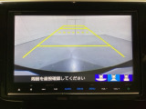 バックでの車庫入れも安心です! リアカメラが付いているバックモニター付のナビを装備しております。操作線もついており距離感も画面から確認できます。