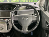 【純正革巻きステアリング】上質な革を使用することで、手にしっかり馴染みとても運転しやすいハンドルです♪