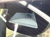 【ホンダセンシング】走行中に前方の車両等を認識し、衝突しそうな時は警報とブレーキで衝突回避と被害軽減をアシスト。より安全にドライブをお楽しみいただけます。