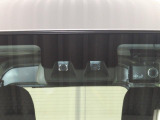 安全装備(現行)スマートアシスト付です。毎日の運転で感じる不安や緊張を減らしヒヤッとするシーンの回避をサポートします。みんなに安全・安心を。
