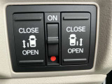両側電動スライドドアを運転席からも操作することが可能です!