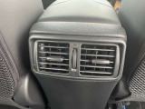 後席にエアコンの吹き出し口があるので、暑い夏場でも後席乗車が快適!