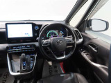 見通しのよいすっきりとした視界で、誰でも運転しやすいです。運転のしやすさは疲れにくさにも繋がりますよ♪