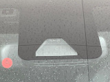 【トヨタセーフティセンス】走行中に前方の車両等を認識し、衝突しそうな時は警報とブレーキで衝突回避と被害軽減をアシスト。より安全にドライブをお楽しみいただけます。