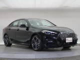 一目で伝わるBMW特有のスポーティーなプロポーションは、BMWの走行性能を生み出すのに欠かせない要因の一つです。細部まで拘りぬいたお車をぜひ一度ご覧ください!