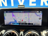 ●純正ナビ:一体感のあるナビは、高級感ある車内を演出してくれます。オーディオ機能も充実しておりますので、運転もより楽しめます♪