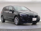 一目で伝わるBMW特有のスポーティーなプロポーションは、BMWの走行性能を生み出すのに欠かせない要因の一つです。細部まで拘りぬいたお車をぜひ一度ご覧ください!
