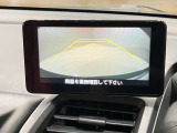 【バックモニター】駐車時に後ろの映像がナビゲーションにうつるので駐車がらくらく★車庫入れが心配な方もバックモニターで安心★
