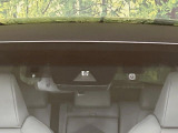 【トヨタセーフティセンス】走行中に前方の車両等を認識し、衝突しそうな時は警報とブレーキで衝突回避と被害軽減をアシスト。より安全にドライブをお楽しみいただけます。