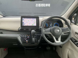 前席内装の全体像です。是非実車をご覧にお越し頂き実際にお座りください。