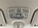 スズキコネクト対応車:事故時の自動通報の他、SOSボタン(手動通報)でもオペレーターにつながります。