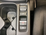 セレクターノブの下に、異なる加速感を楽しめるドライブモードスイッチがついています。一般道、スポーツ走行、エコ走行など、シーンに合わせて最適な加速感を楽しめるドライブモードスイッチです。