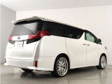 当店では、厳選された車両のみ展示しております。アルファード・ヴェルファイアに特化した専門店ならではの豊富な在庫の中から、お気に入りの一台をお探しください!