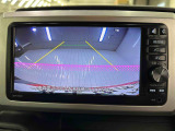 純正ナビにバックカメラを装備。後方確認や駐車をサポートします。