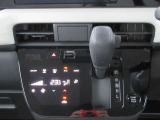 フルオートエアコン 温度をせっておすればあとは車がコントロールします♪