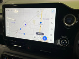 【10.5インチナビ】高級感とインパクトのある大画面ナビを装備。各種オーディオ操作はもちろん、スマホ連携もできる利便性の高いナビです♪