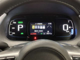見やすいメーターレイアウトで運転をサポート!