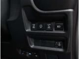 電動のスライドドアで楽々スムース!運転席からも開閉の操作もできます♪キーのスイッチひとつで自動開閉できる便利な機能もついてます♪