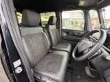 1列目シートです。足元までゆったりとご乗車頂けます!!