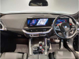 アウトバーンでの走行を見据えたBMWのブレーキシステムはもしもの時にもいち早くマシンを停止してくれます。