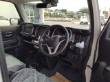 ◇運転席◇座り心地が良いシートなので長時間の運転でも快適にお過ごしいただけます!