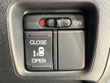 【パワースライドドア】スマートキーや運転席のスイッチでスライドドアの開閉が可能♪電動だから力を入れてドアを開ける必要がありません。