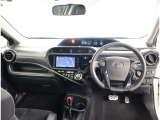 オシャレなインテリアで運転する気分も盛り上がりますよね^^