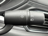 【オートライト(AUTO)】外の明るさをシステムが感知して、自動でヘッドライトが点灯します。ヘッドライトをつけ忘れを防ぐ便利機能です。