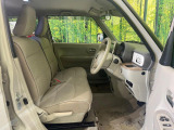 運転席シート廻りは使用感も少なく、良好な状態となっています。丁寧に使われていたことがよくわかりますね。