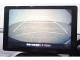 バックカメラが装備されており、後方の安全確認はもちろんのこと狭い場所での駐車や雨の日・夜間など視界の悪いコンディションでのストレスの軽減にもなります!