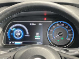 【メーター】電気自動車ならではのスピードメーターなどはデジタル&カラフルなのでとても見やすくなっています♪