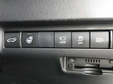 各操作スイッチは使いやすい位置に配置されています。