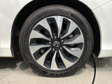 ご納車までの期間ですが、県内のお客様は1,2週間、県外のお客様は2,3週間ほどでご納車が可能となります。但し、お支払いや書類の状況によっては多少の前後もありますので、その際には何卒ご了承下さい。