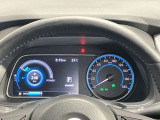 【メーター】電気自動車ならではのスピードメーターなどはデジタル&カラフルなのでとても見やすくなっています♪
