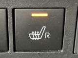 【シートヒーター】寒い日に重宝するシートヒーター!エアコンより早く温まってくれるので寒がりの人も安心ですね♪エアコンの温風は乾燥するから苦手、という方にもをおすすめです。