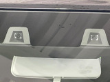 【スズキ セーフティサポート】走行中に前方の車両等を認識し、衝突しそうな時は警報とブレーキで衝突回避と被害軽減をアシスト。より安全にドライブをお楽しみいただけます。