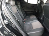 買ってからも安心!トヨタ認定中古車には1年間走行距離無制限の「ロングラン保証」がついています。年式は問わず、全国約5,000ヶ所のトヨタのお店で保証修理を受けることができます。