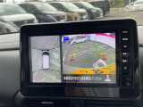 車を真上から見ているように、周囲の状況を把握しながら安心して駐車が行えるアラウンドビューモニター装備!
