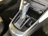 全てのトランスミッションのメリットを兼ね備えた理想的なAT、それがSKYACTIV-DRIVE(スカイアクティブドライブ)です。「滑らかな変速」「ダイレクト感あふれるシフトフィール」そして「低燃費」です!