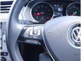 アダプティブクルーズコントロール(全車速追従機能付)は30-160kmhまで設定可能で、クルーズコントロールにレーダーセンサーを組み合わせたシステムとなります。長距離走行時などでの疲労を低減させます!