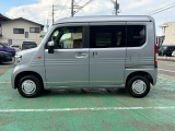 スライドドア付き!人の乗り降りから荷物の出し入れまで楽々です♪