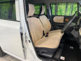 運転席シート廻りは使用感も少なく、良好な状態となっています。丁寧に使われていたことがよくわかりますね。